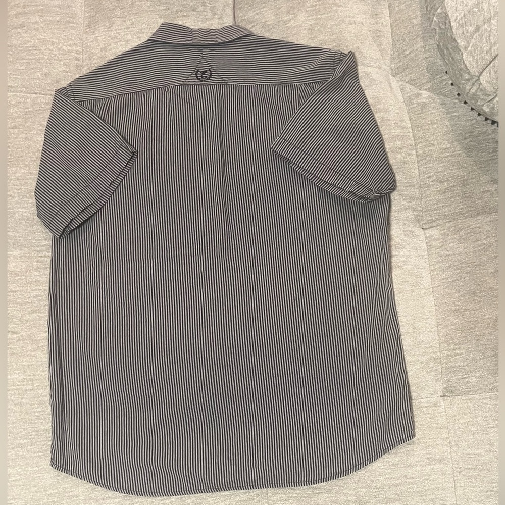 Ezekiel Black & Gray Striped Short Sleeve Button Down Collar Shirt EUC - Picture 13 of 15